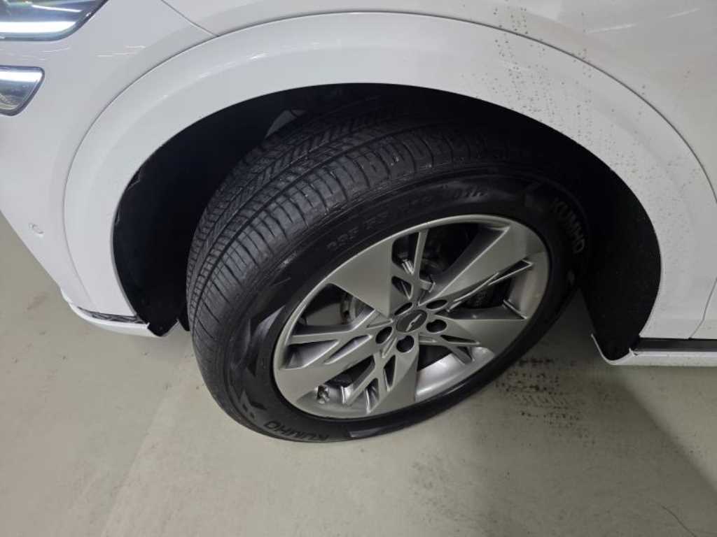 Genesis GV70 2023 Blanco - Importación desde Corea - HF Imports Iquique - Foto 19