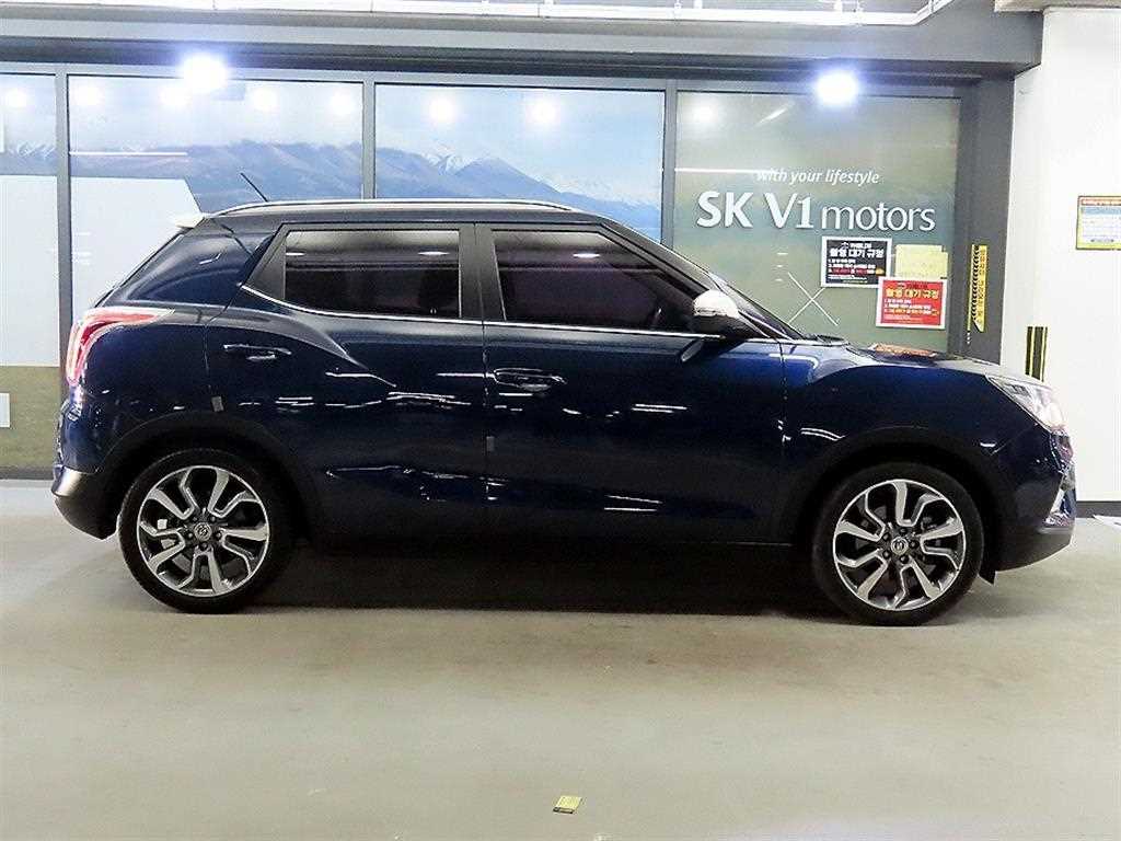 Ssangyong Tivoli - Vista 3
