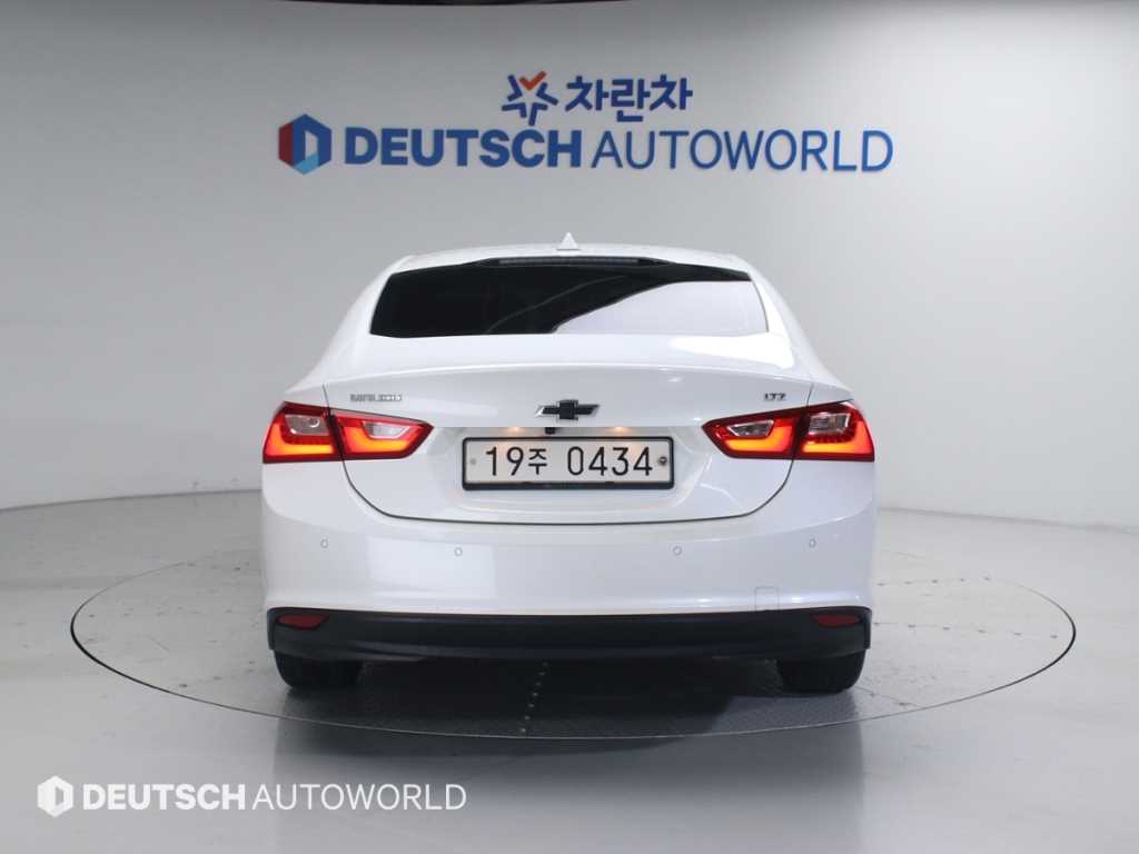 Chevrolet Malibu - Vista 4