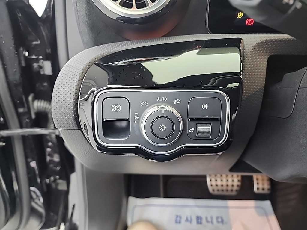 Mercedes Benz A Class 2021 Negro - Importación desde Corea - HF Imports Iquique - Foto 17