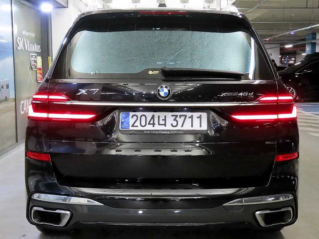 BMW X7 - Vista 5