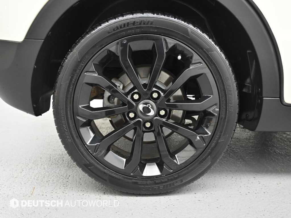 Ssangyong Tivoli - Vista 5