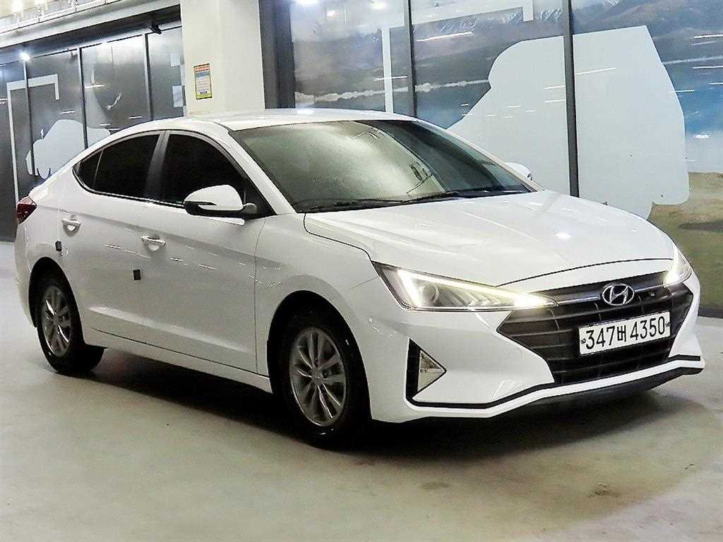 HYUNDAI Avante 2019 Blanco - Importación desde Corea - HF Imports Iquique - Foto 1