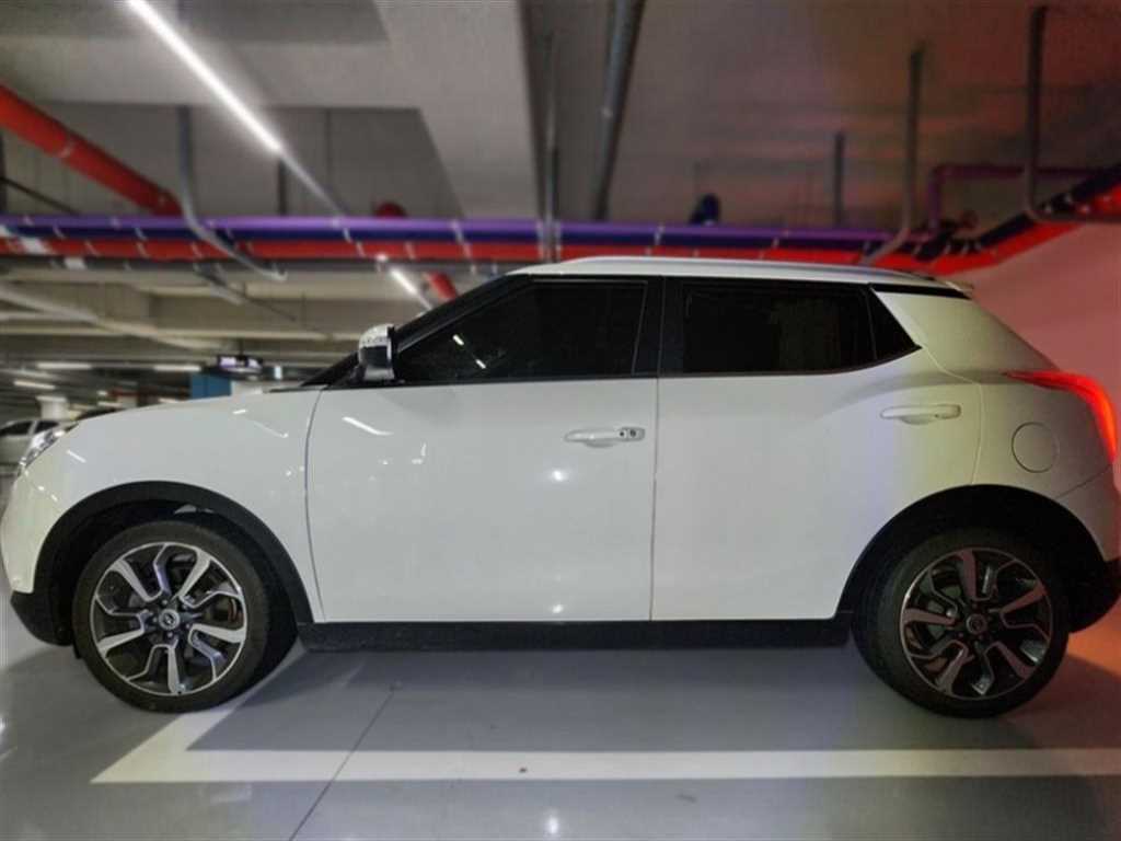 Ssangyong Tivoli - Vista 3