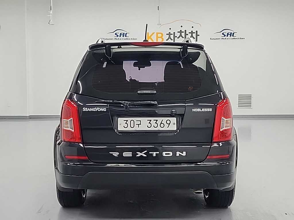 Ssangyong Rexton - Vista 3