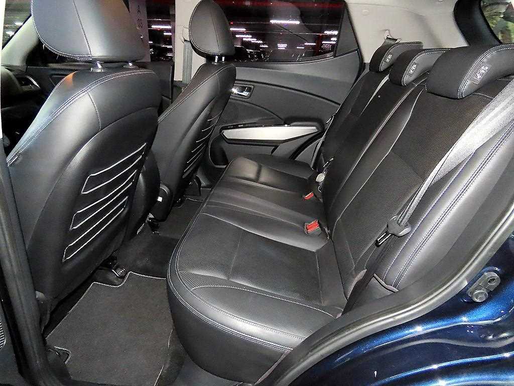 Ssangyong Tivoli - Vista 7