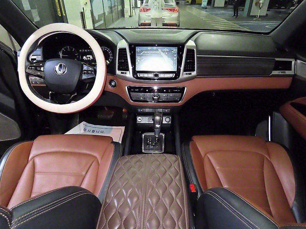 Ssangyong Rexton - Vista 10