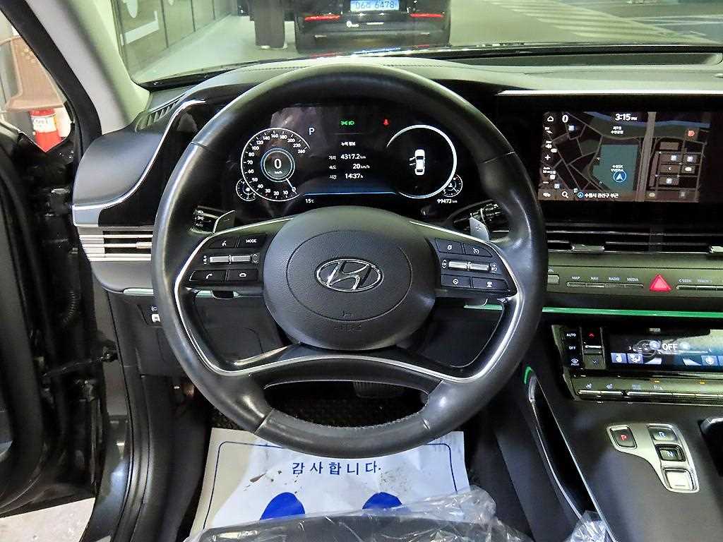 HYUNDAI Grandeur - Vista 8