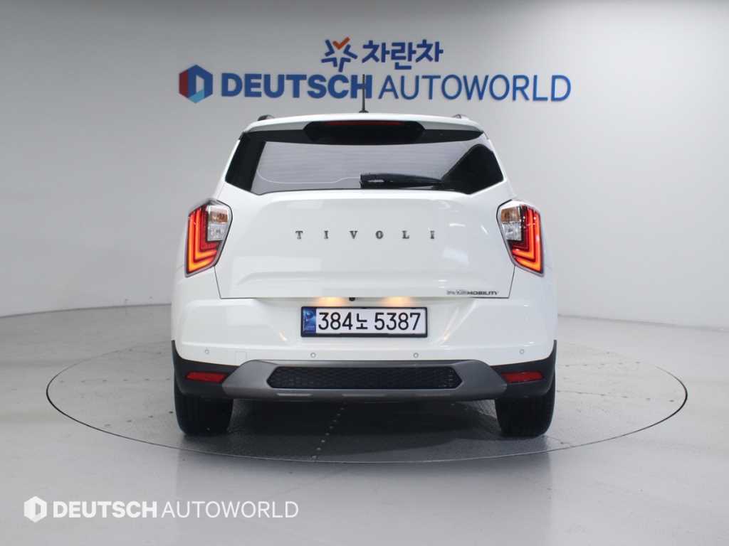 Ssangyong Tivoli - Vista 4