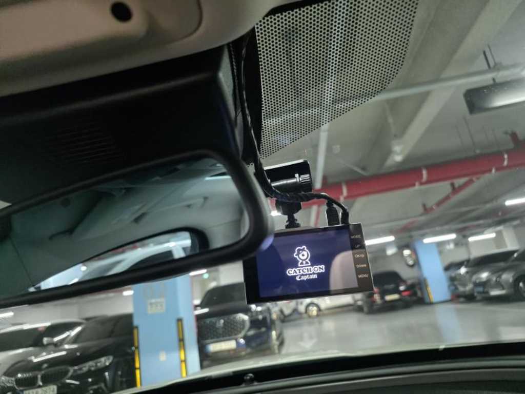 Jaguar XE - Vista 11