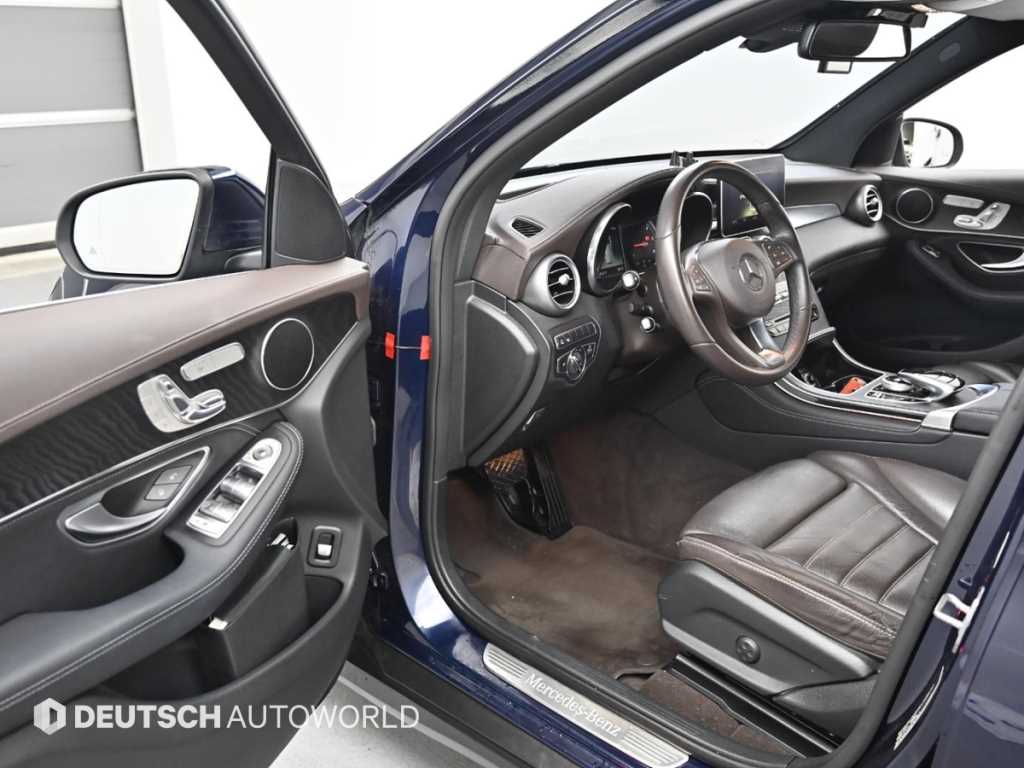 Mercedes Benz GLC Class - Vista 11