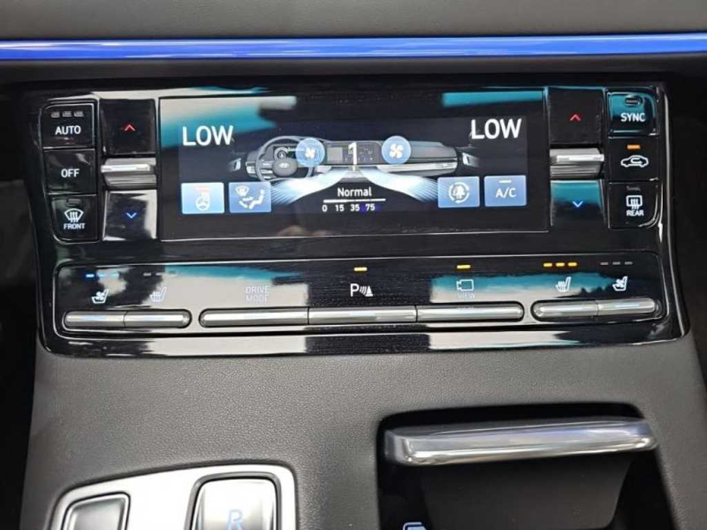 HYUNDAI Grandeur - Vista 11