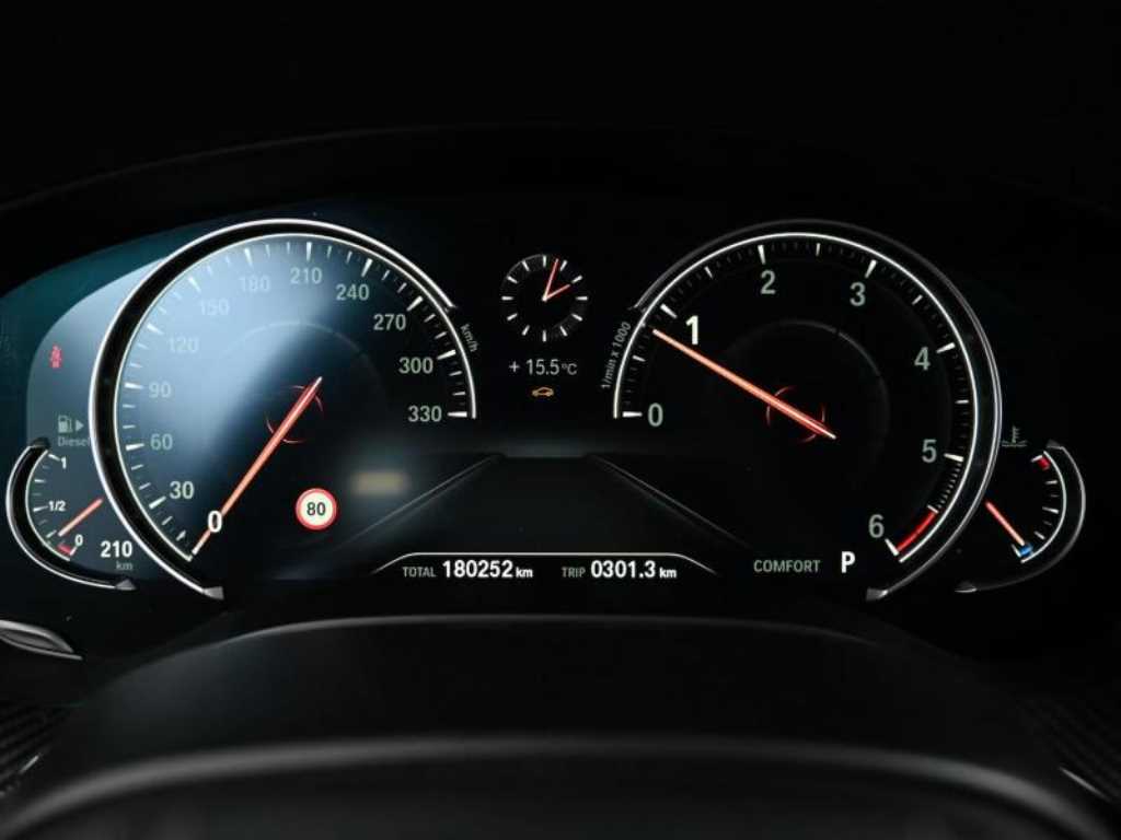 BMW 5 Series - Vista 8