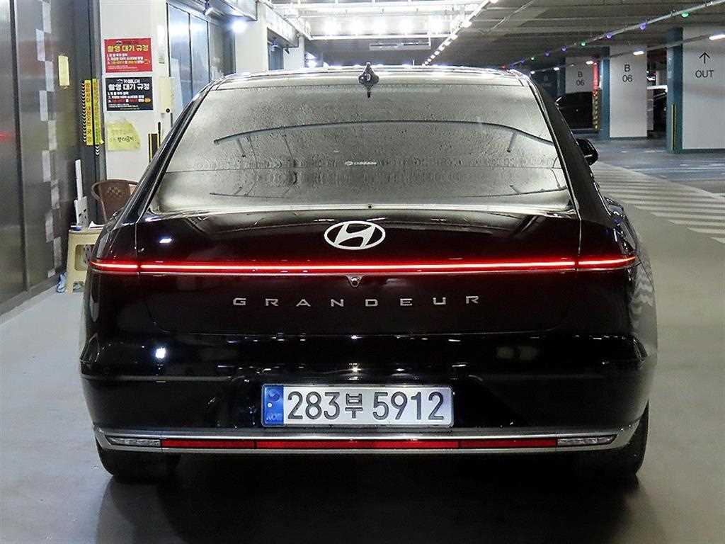 HYUNDAI Grandeur - Vista 5