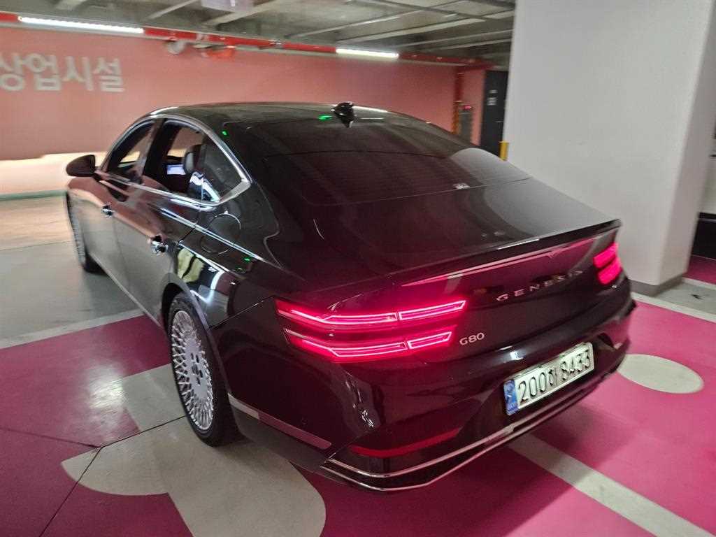 Genesis G80 - Vista 5