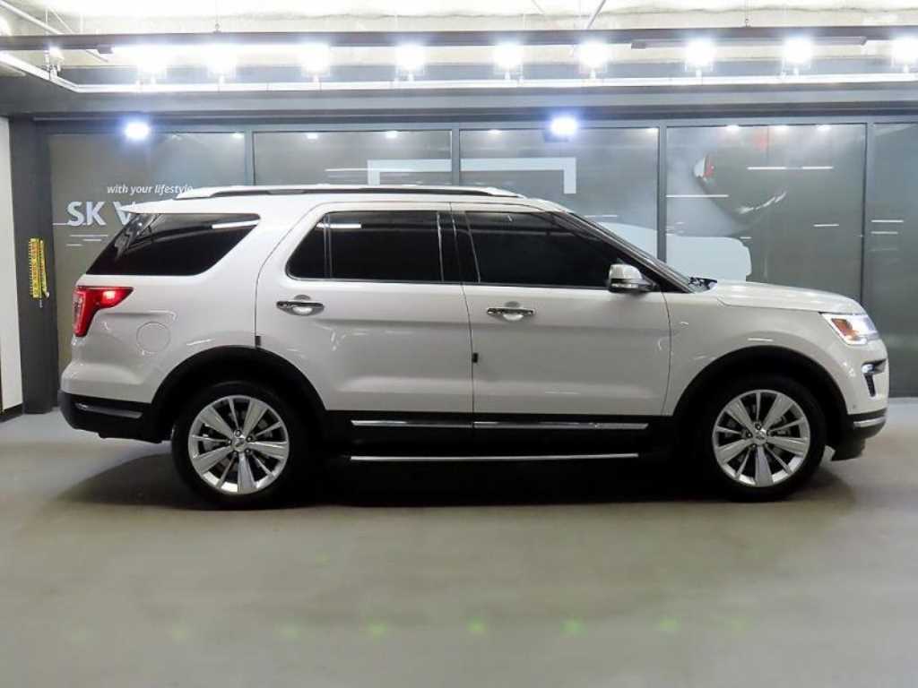 Ford Explorer - Vista 3