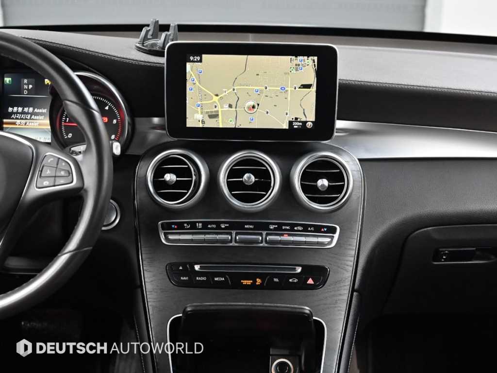 Mercedes Benz GLC Class 2018 Azul - Importación desde Corea - HF Imports Iquique - Foto 14