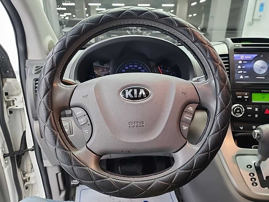 KIA Carnival - Vista 9