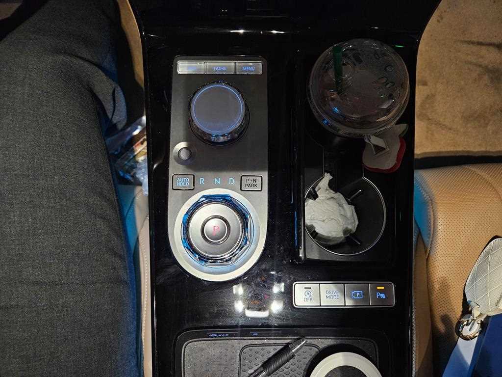 Genesis G80 2025 Negro - Importación desde Corea - HF Imports Iquique - Foto 16