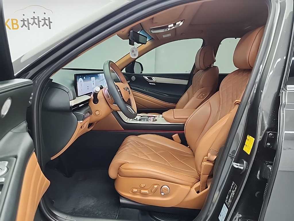 Genesis GV80 - Vista 11