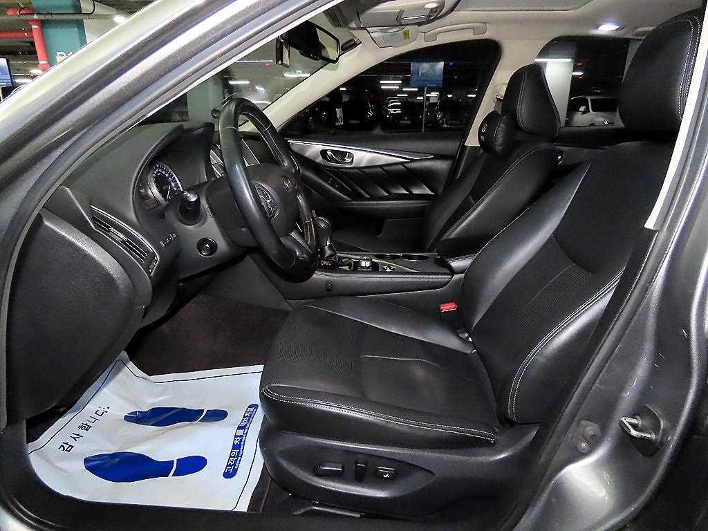 Infiniti Q - Vista 6