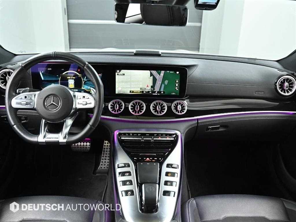 Mercedes Benz AMG GT - Vista 7