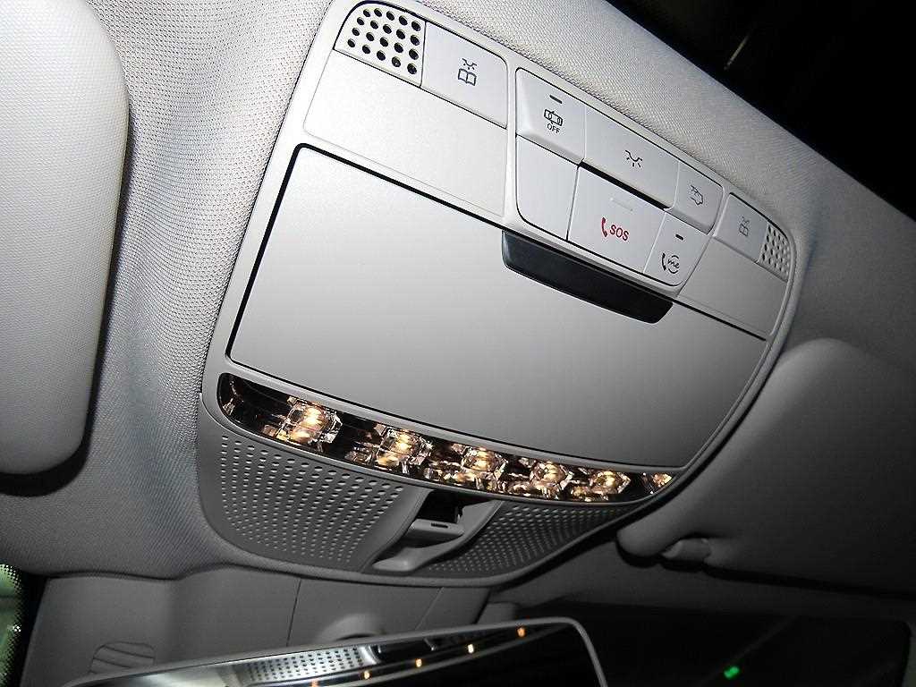 Mercedes Benz E class 2019 Negro - Importación desde Corea - HF Imports Iquique - Foto 14