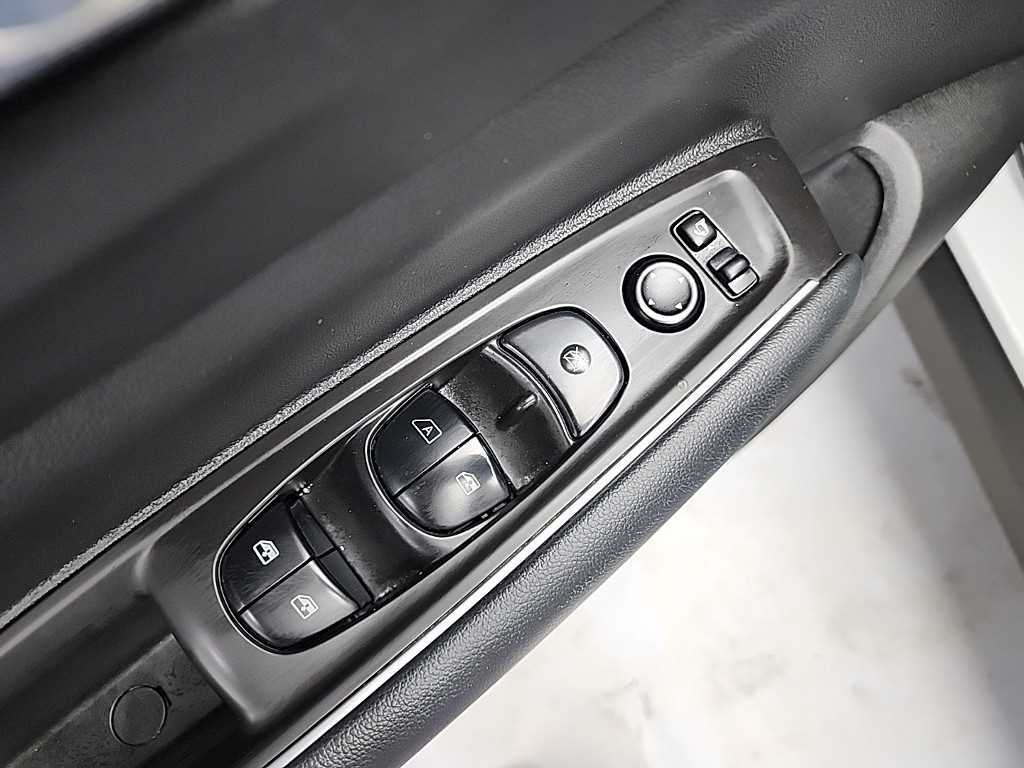 SAMSUNG QM6 2020 Blanco - Importación desde Corea - HF Imports Iquique - Foto 17