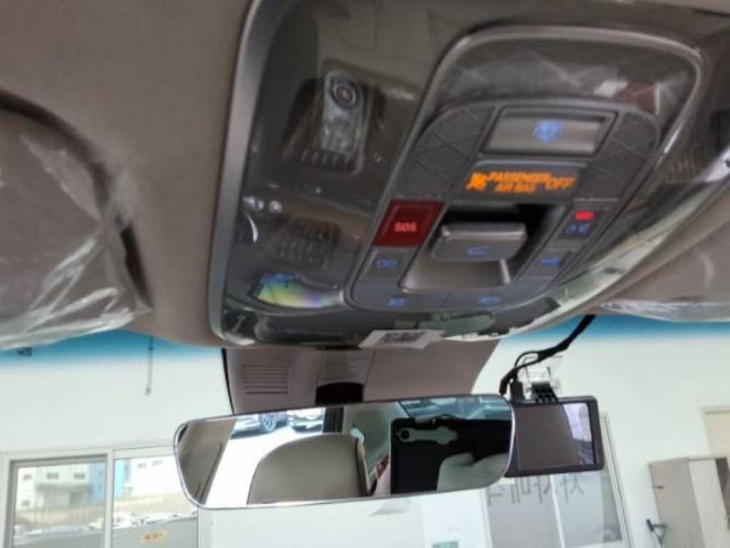 Genesis G80 - Vista 8