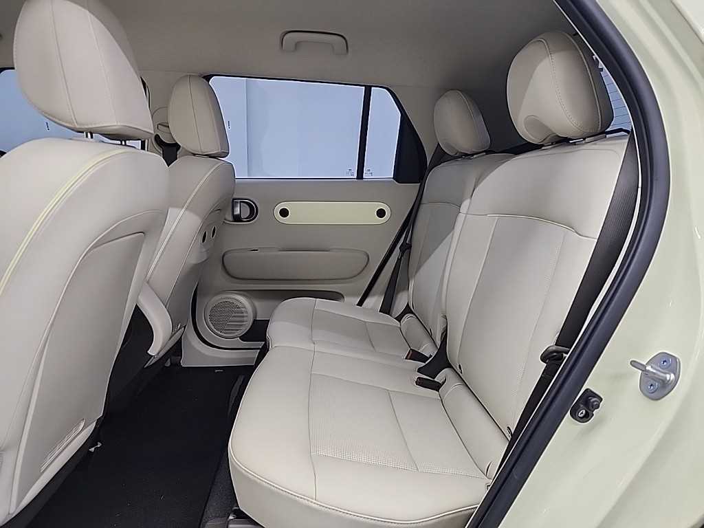 HYUNDAI Casper - Vista 11