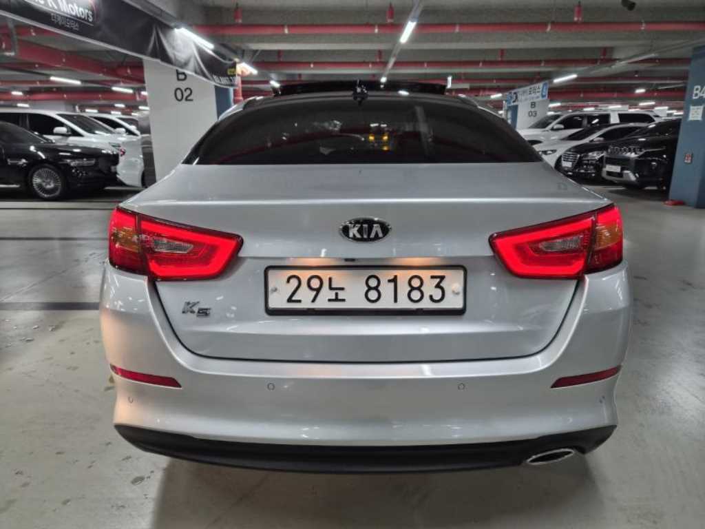 KIA K5 - Vista 4