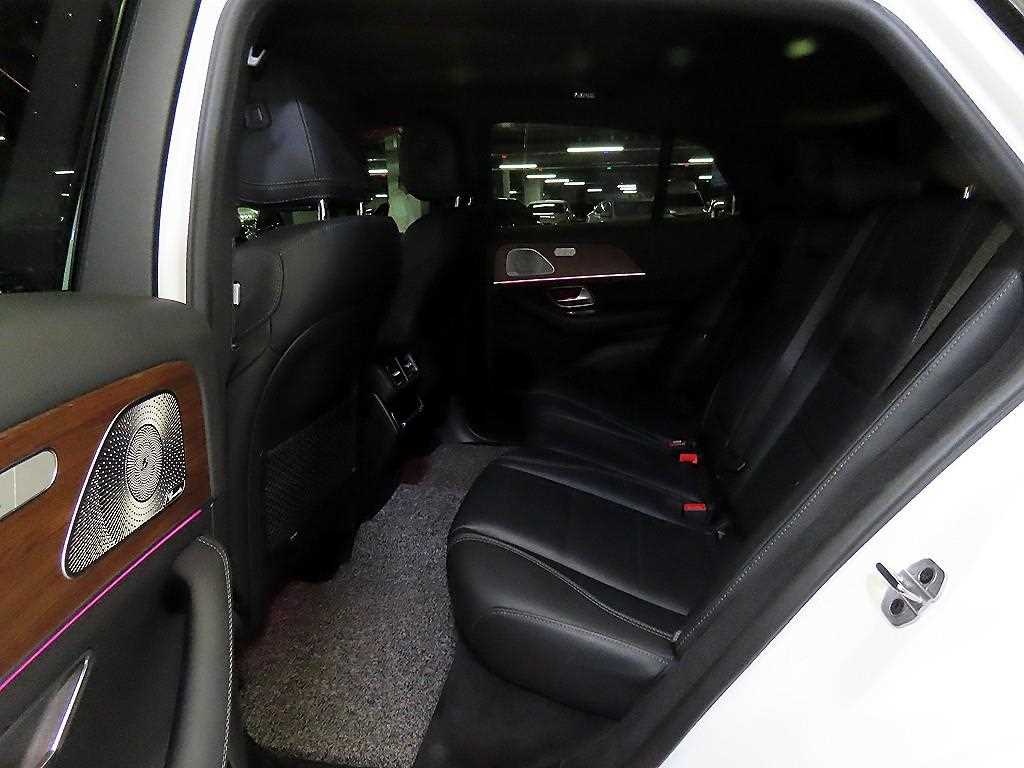 Mercedes Benz GLE Class - Vista 7