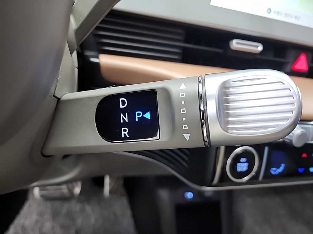 HYUNDAI Ioniq 5 - Vista 8