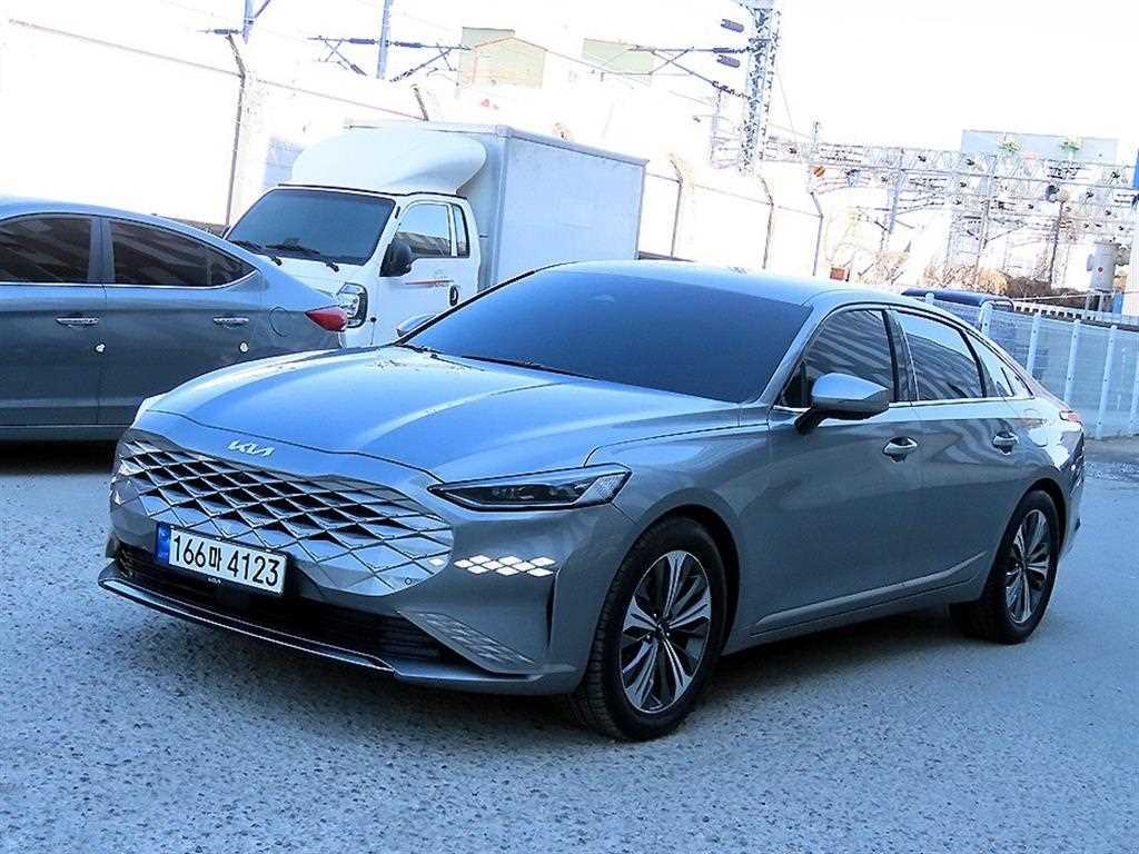 KIA K8 - Vista 2