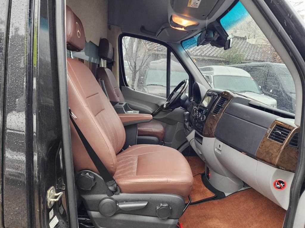 Mercedes Benz Sprinter - Vista 7