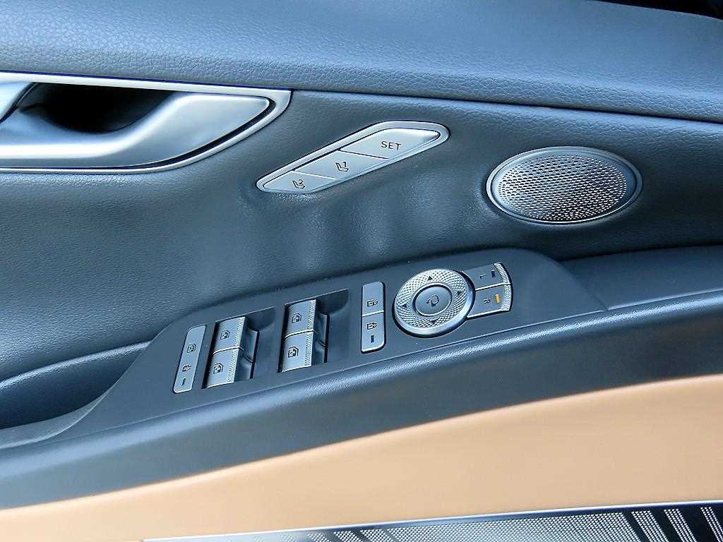 Genesis G80 - Vista 12