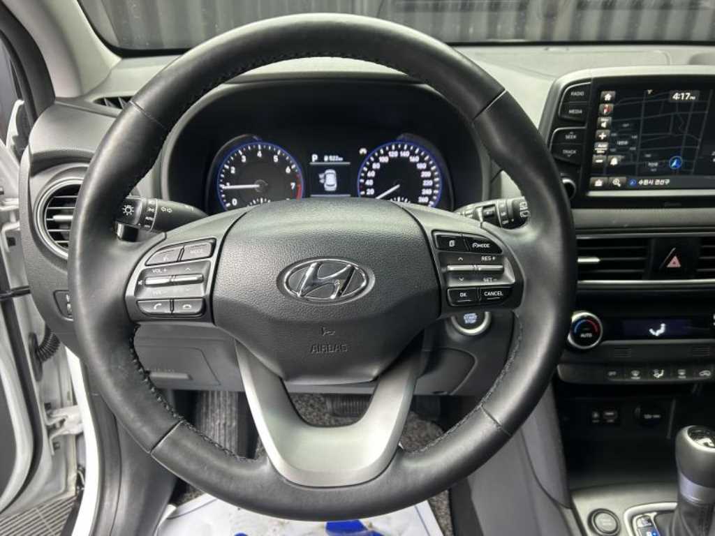 HYUNDAI Kona - Vista 8