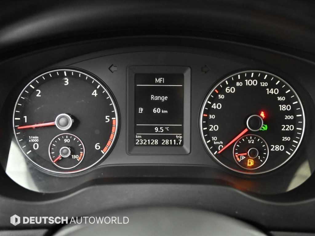 Volkswagen Jetta - Vista 8