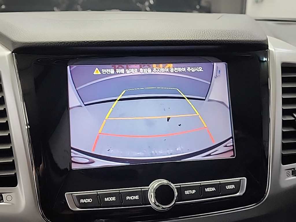 Ssangyong Rexton 2022 Blanco - Importación desde Corea - HF Imports Iquique - Foto 15