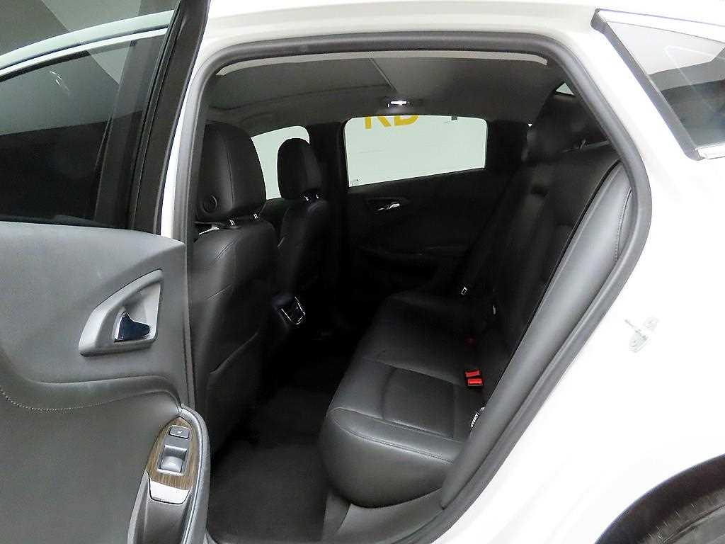 Chevrolet Malibu 2017 Blanco - Importación desde Corea - HF Imports Iquique - Foto 14