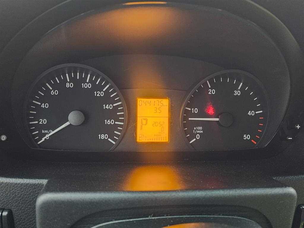 Mercedes Benz Sprinter 2017 Negro - Importación desde Corea - HF Imports Iquique - Foto 19