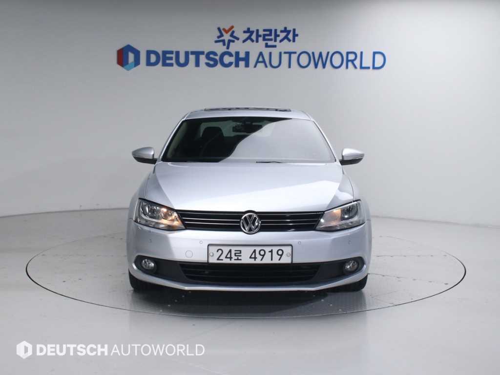 Volkswagen Jetta - Vista 3