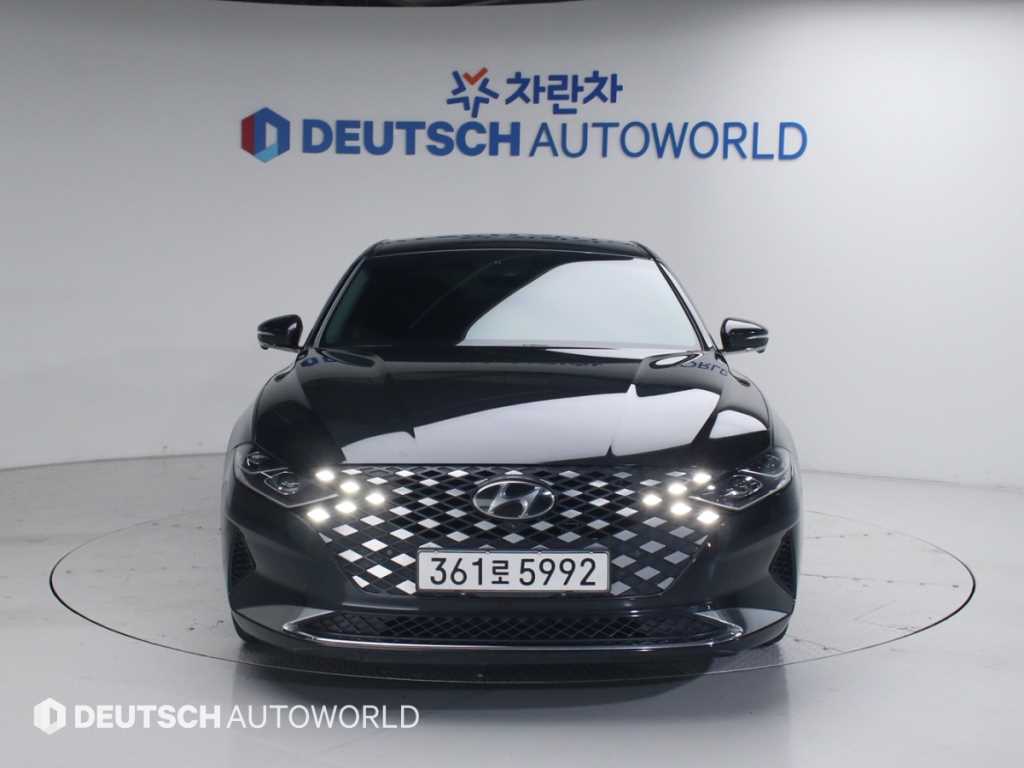 HYUNDAI Grandeur - Vista 3