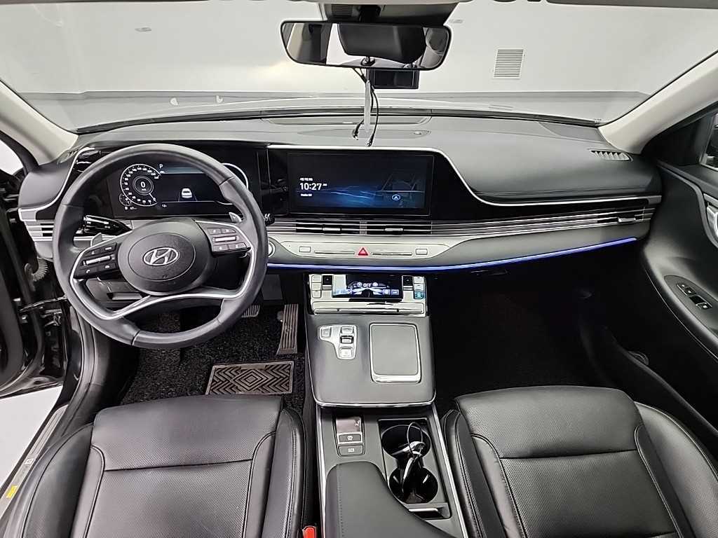 HYUNDAI Grandeur - Vista 7