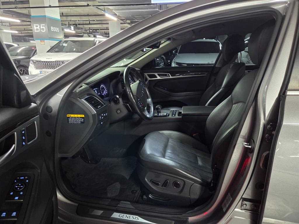 Genesis G80 - Vista 7