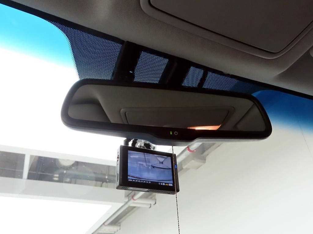 HYUNDAI Avante - Vista 11