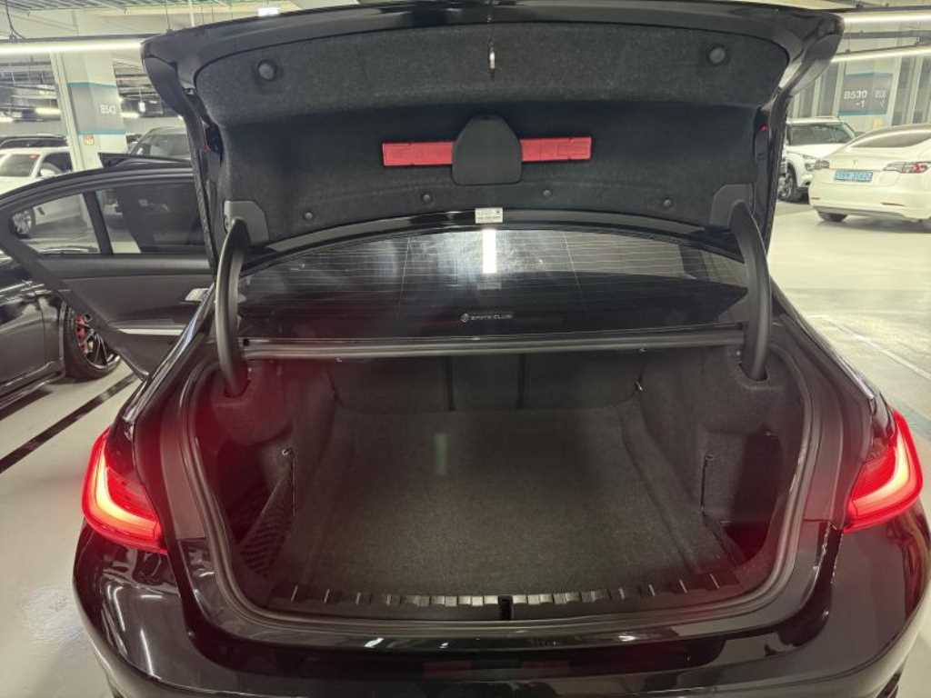 BMW 3 series 2022 Negro - Importación desde Corea - HF Imports Iquique - Foto 19