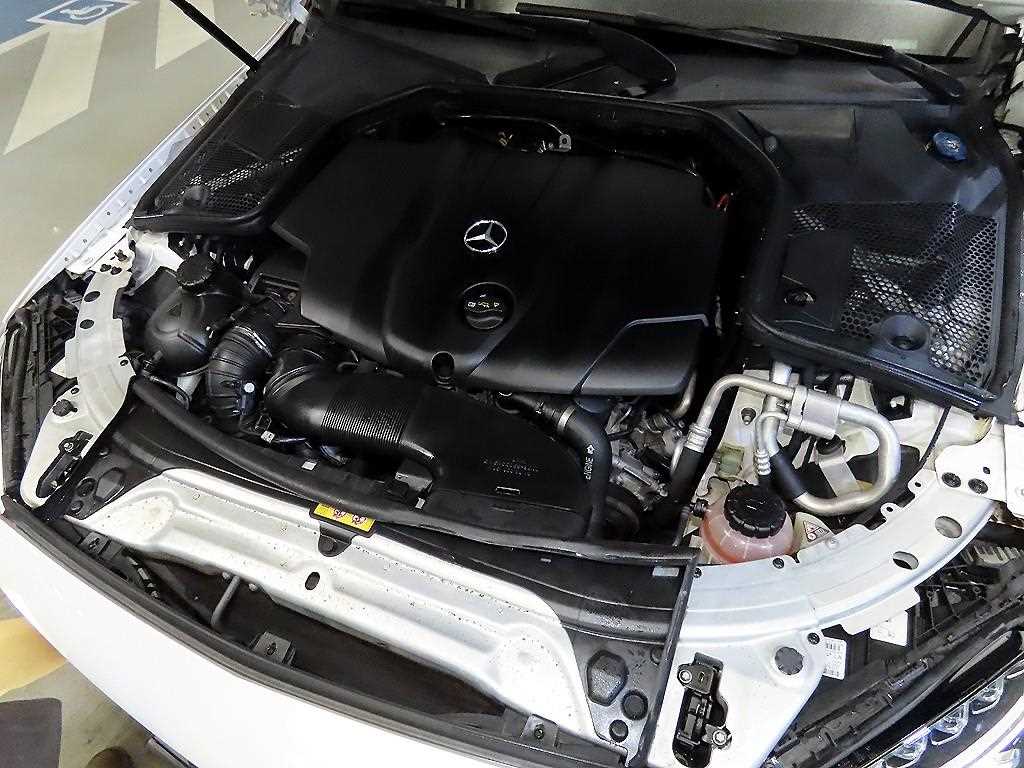 Mercedes Benz C Class 2017 Blanco - Importación desde Corea - HF Imports Iquique - Foto 19