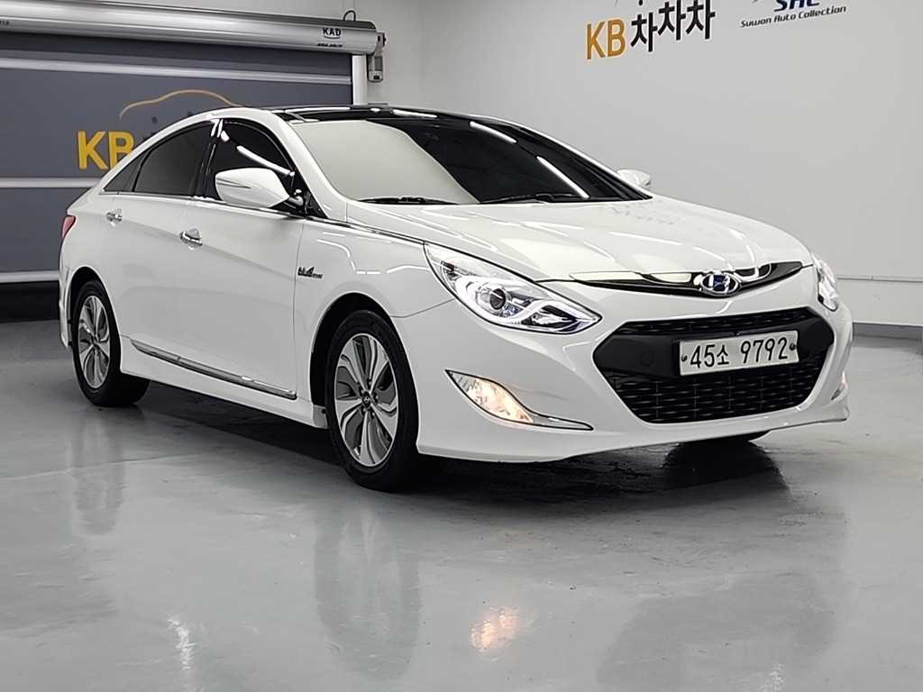 HYUNDAI Sonata - Vista 4