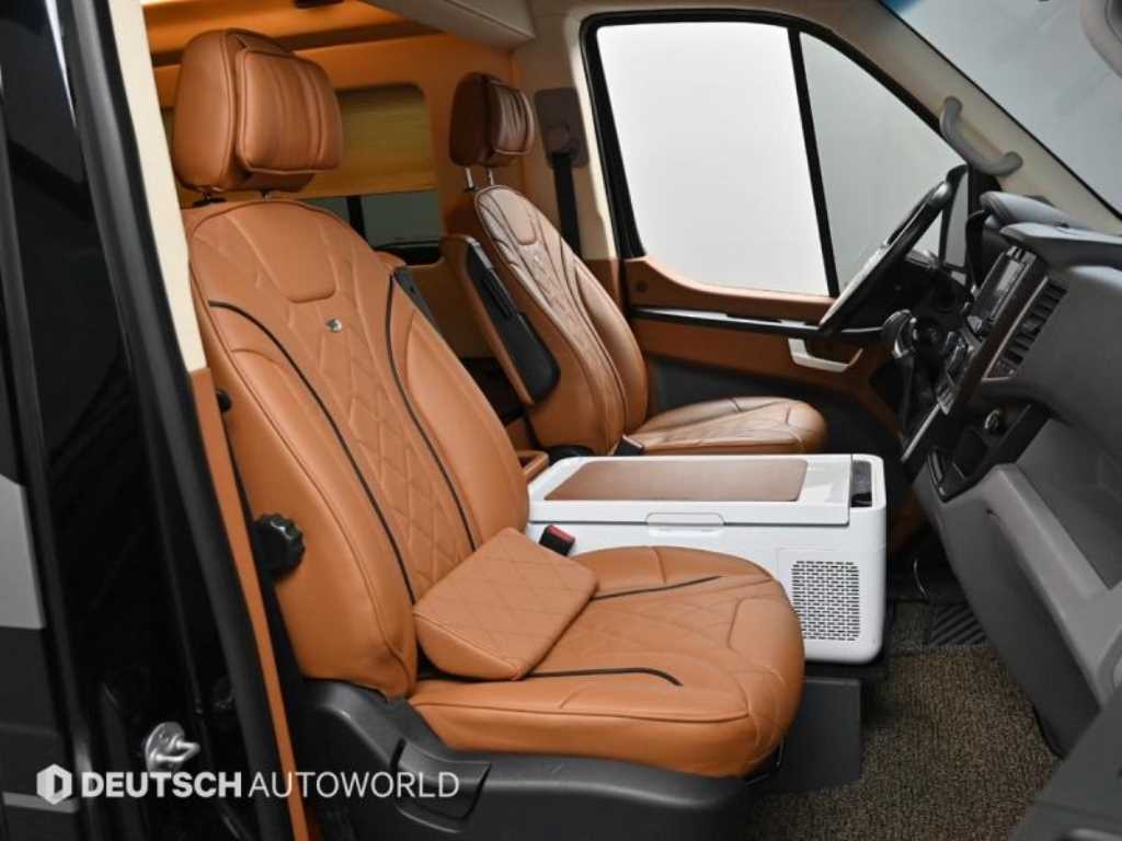 HYUNDAI Solati - Vista 10